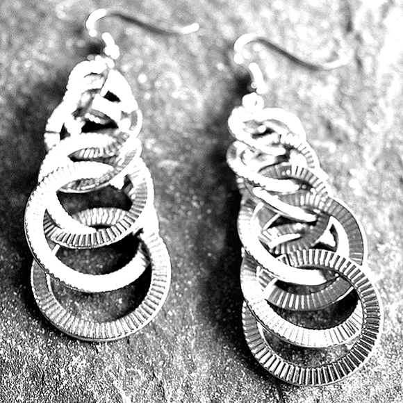 💞💗 Vintage Silver Plated Circle Link Dangle Earrings - Picture 1 of 3
